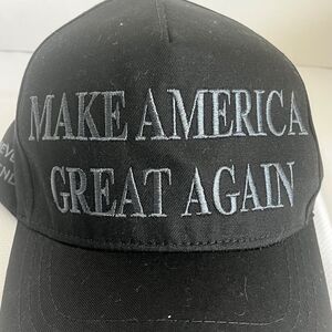 NEW - RARE - Authentic Cali-Fame MAGA NEVER SURRENDER Trump Black Hat